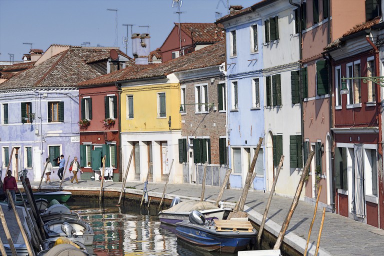 033_PapierCouleur2025_Sur-Buranoopg_20181020_Venise_Burano_0103.jpg